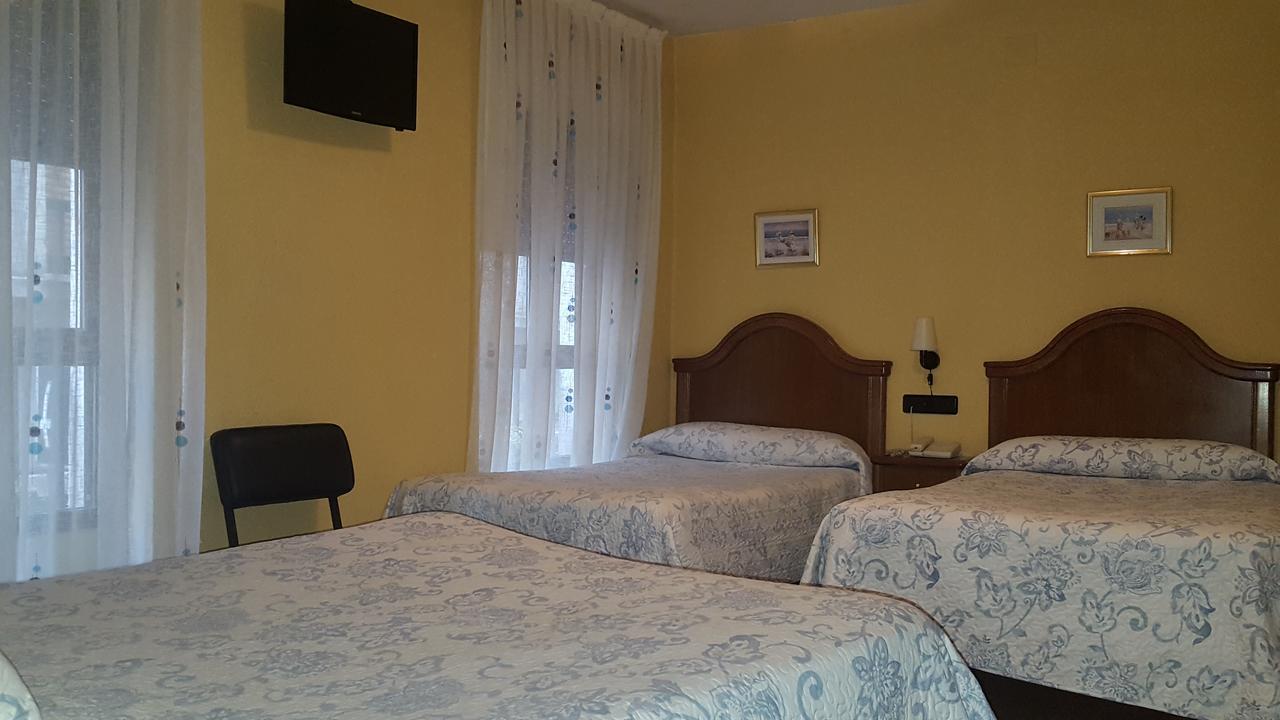 Hostal Guzman El Bueno By Gaiarooms Леон Екстер'єр фото